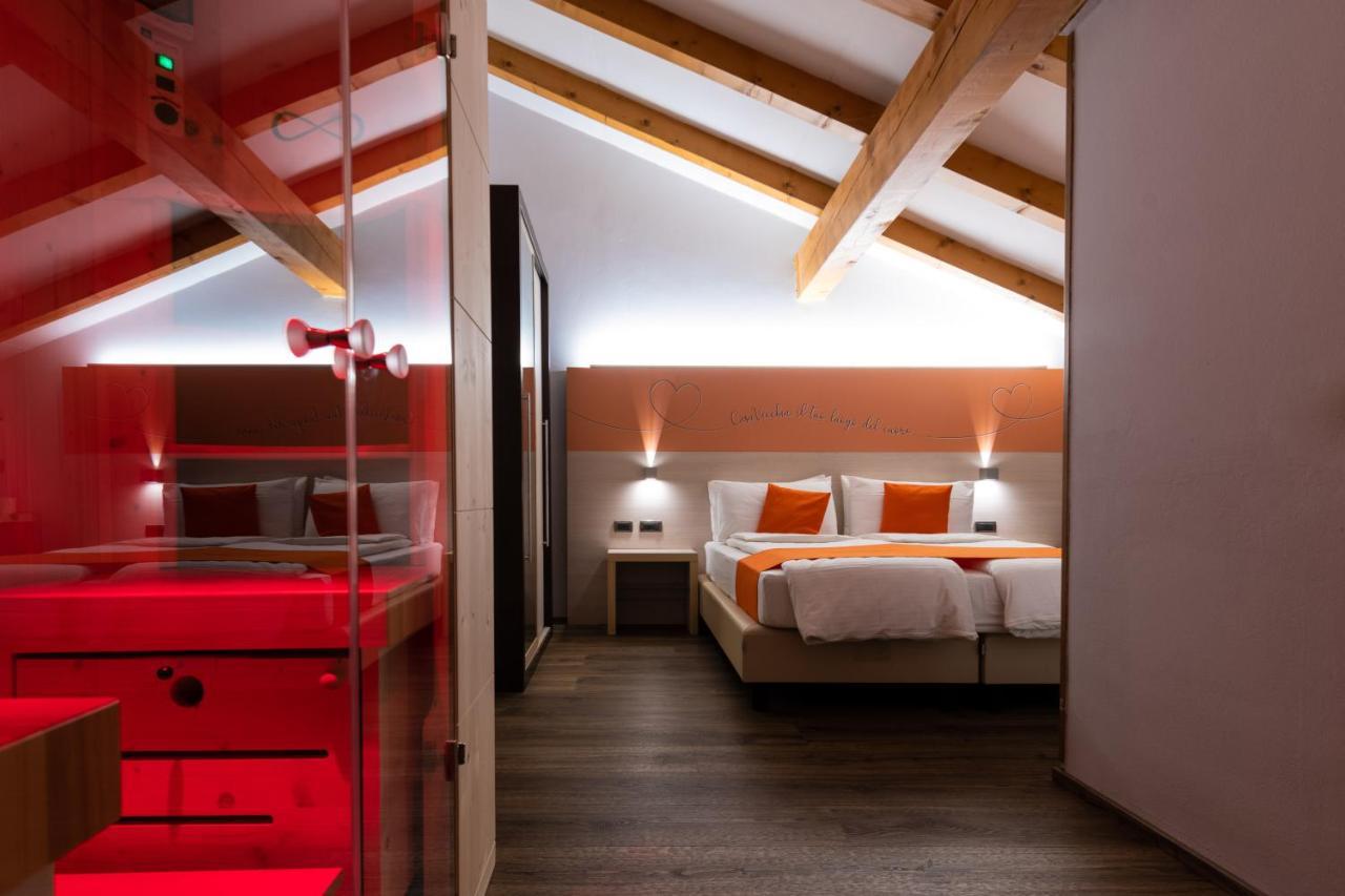 Albergo Casavecchia Tiarno di Sopra エクステリア 写真