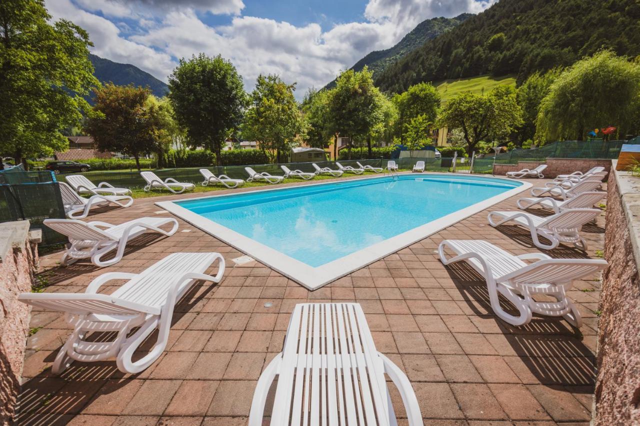 Albergo Casavecchia Tiarno di Sopra エクステリア 写真