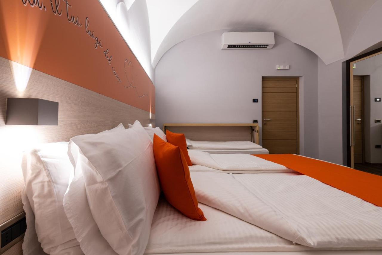 Albergo Casavecchia Tiarno di Sopra エクステリア 写真